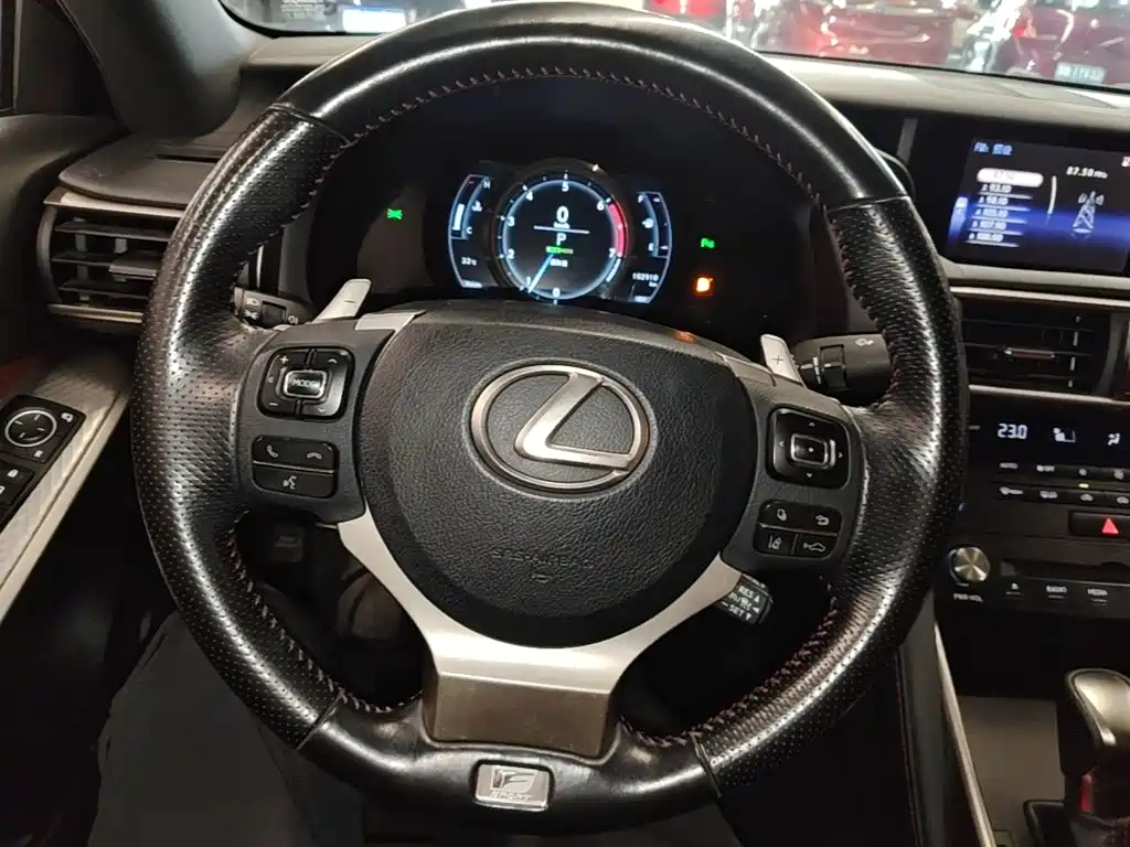 Lexus IS 2018 2017 300 F SPORT