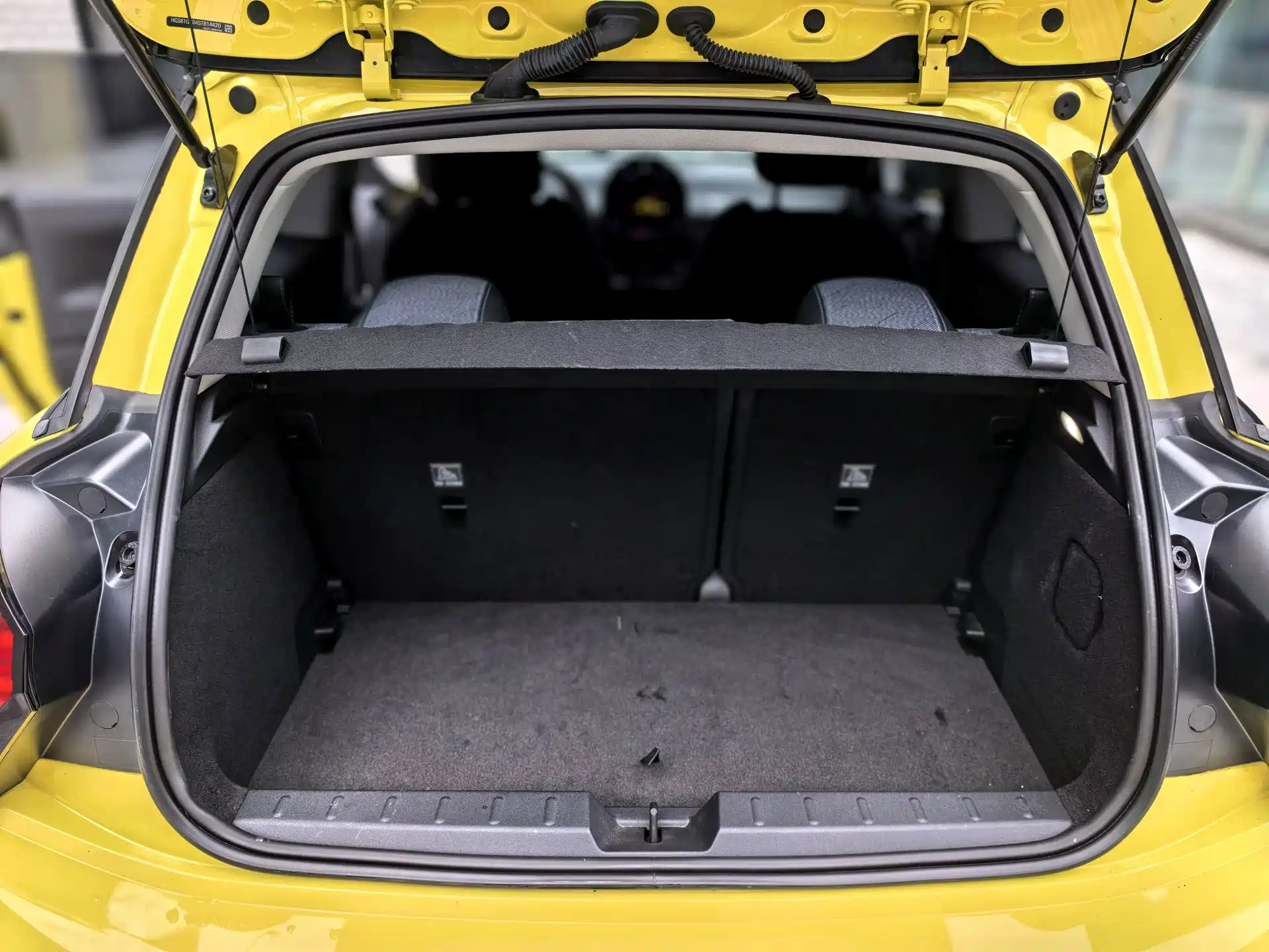 Фото 21 - MINI Electric MINI COOPER