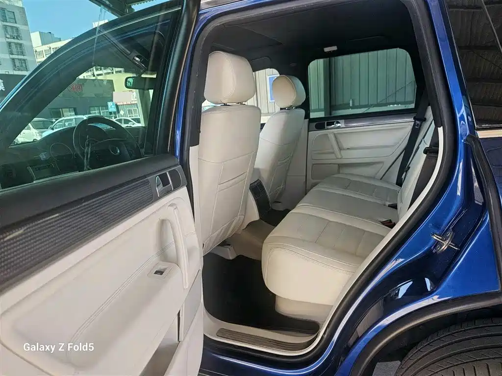 Volkswagen Touareg 2010 3.6 Limited Comfort Edition фото 7