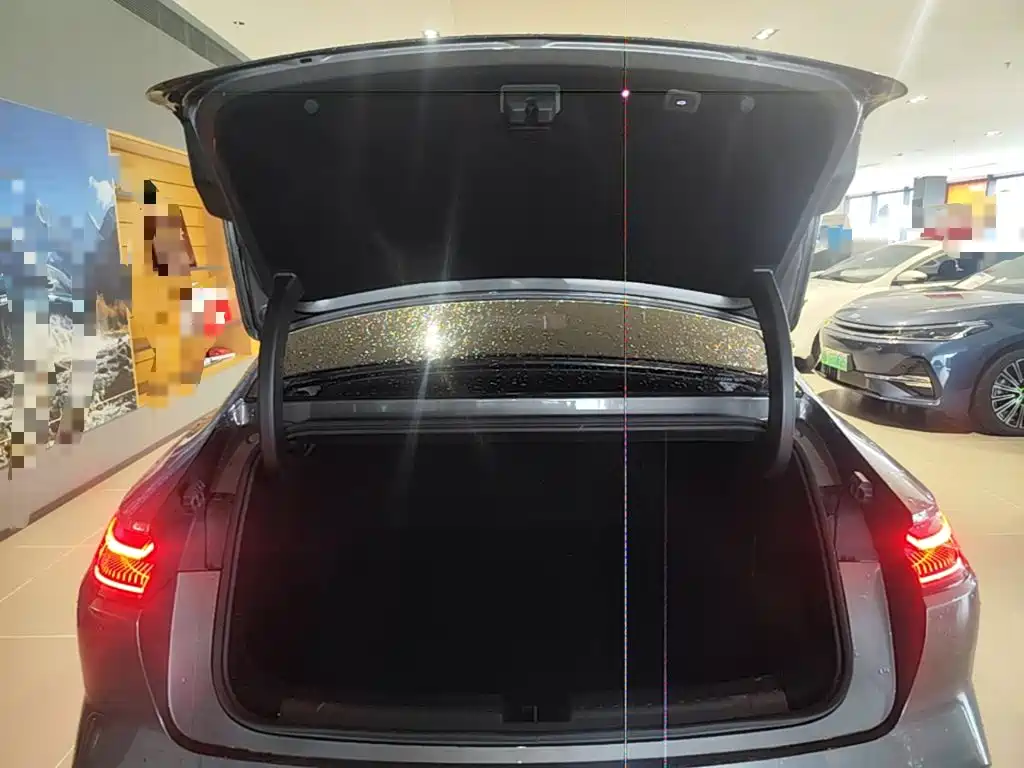 Geely Galaxy Galaxy E8 2025 2025 700km Long Voyage Smart Drive Edition