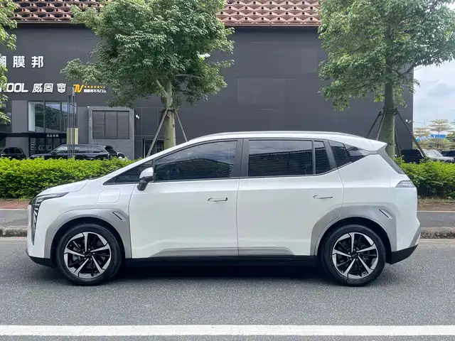 Aion Y 2023 Plus 510 Smart Leader Edition — фото 4