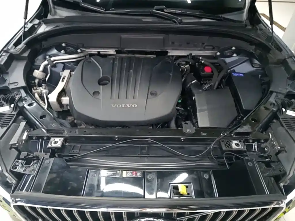 Фото 20 - Volvo XC60