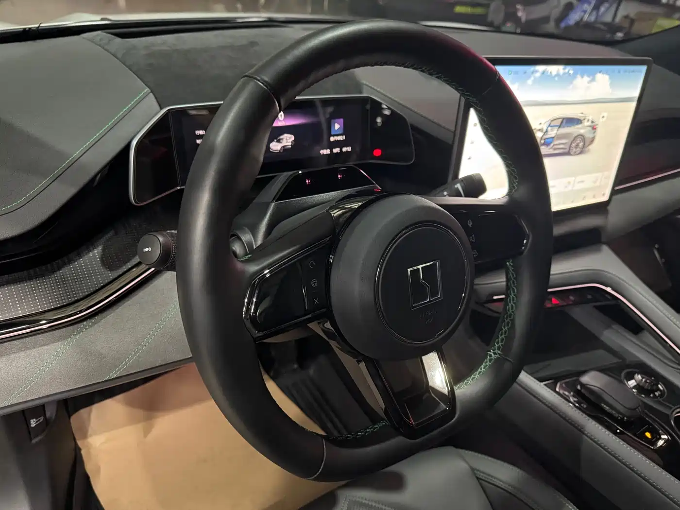 ZEEKR EXTREME KRYPTON 001