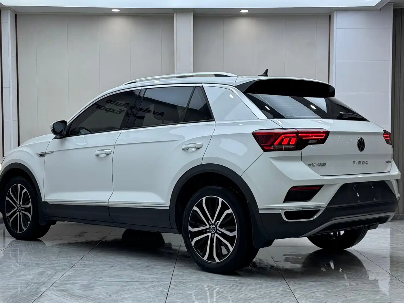 VOLKSWAGEN T ROC EXPLORING SONGS
