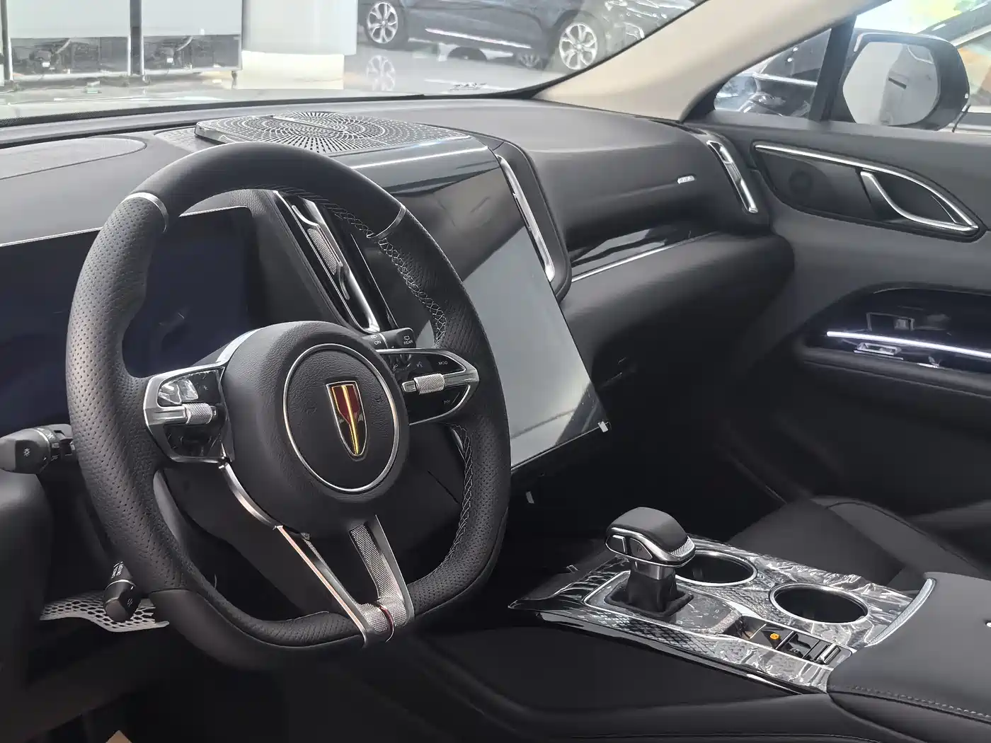Hongqi HS3 PHEV 2025 PHEV 117km Power PLUS Edition фото 12