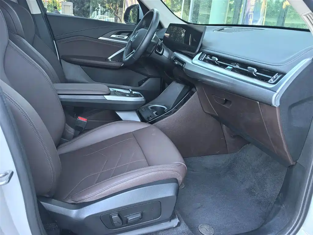 BMW iX1 2025 2025 eDrive25L M Sport Package