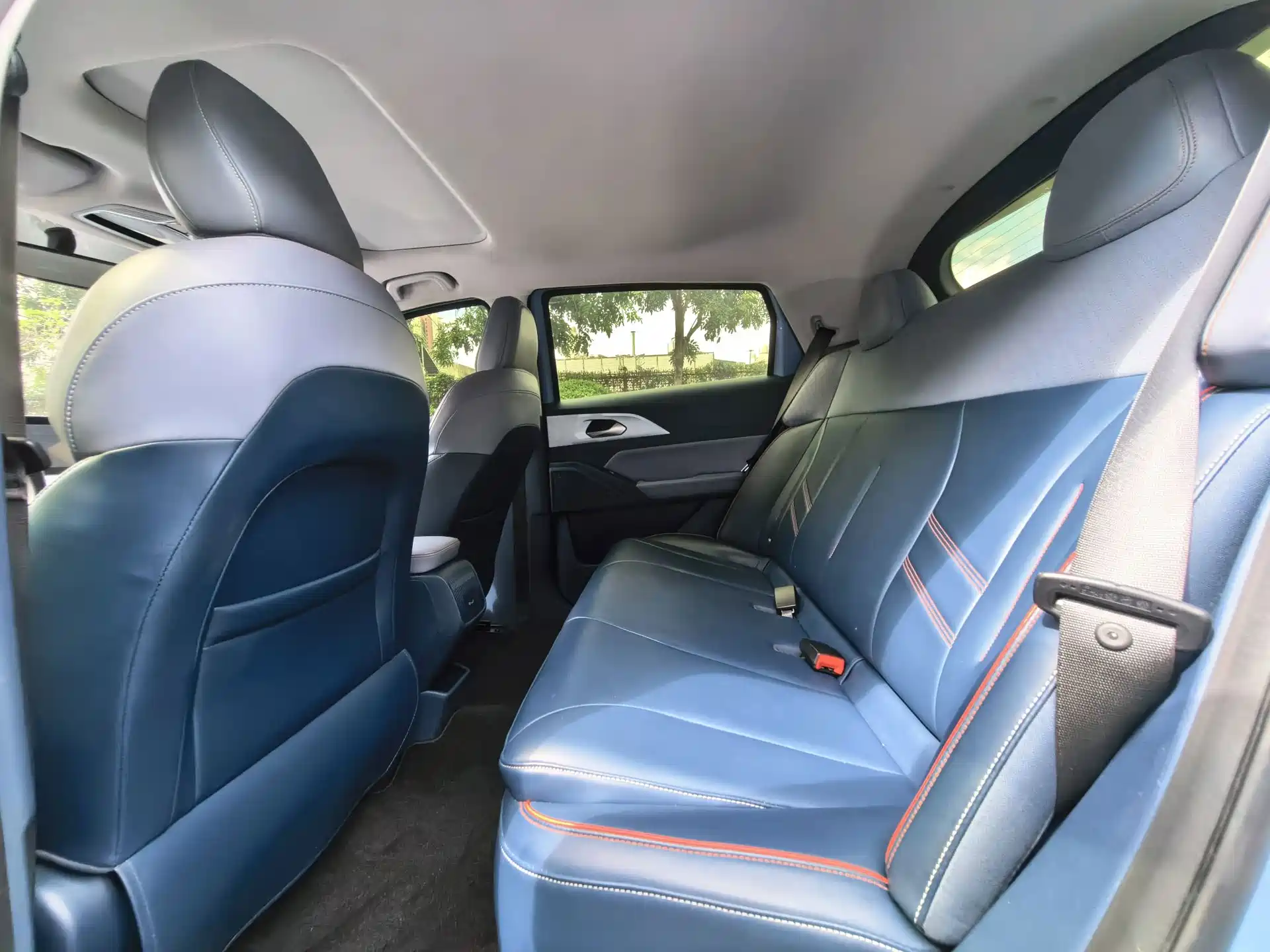 Фото 6 - Geely Geometry E Firefly