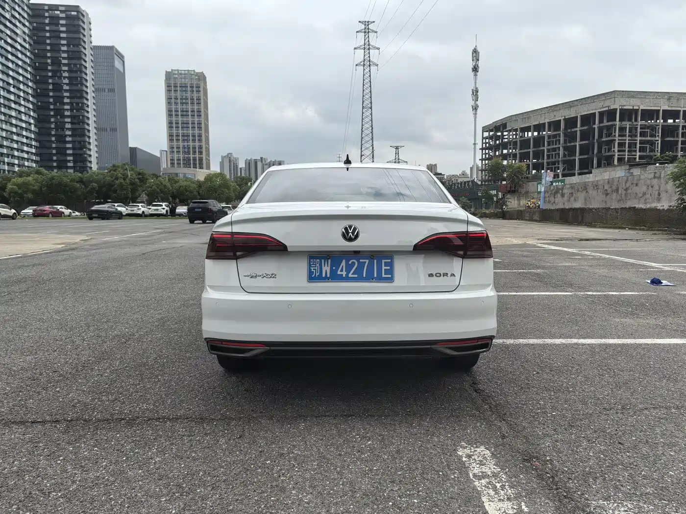 Volkswagen Bora 2021 1.5L Automatic Luxury Smart Edition фото 5
