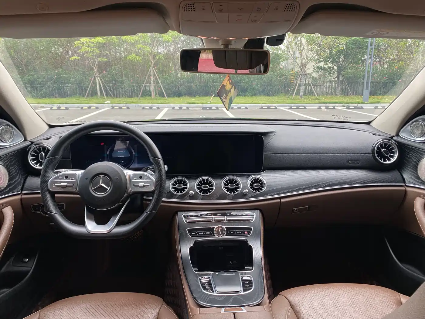 Mercedes-Benz E-Class 2019 E 300 L Luxury фото 5