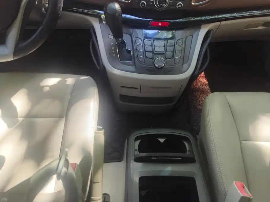 JAC Refine M5 2017 2016 2.0T Gasoline Automatic Business Edition