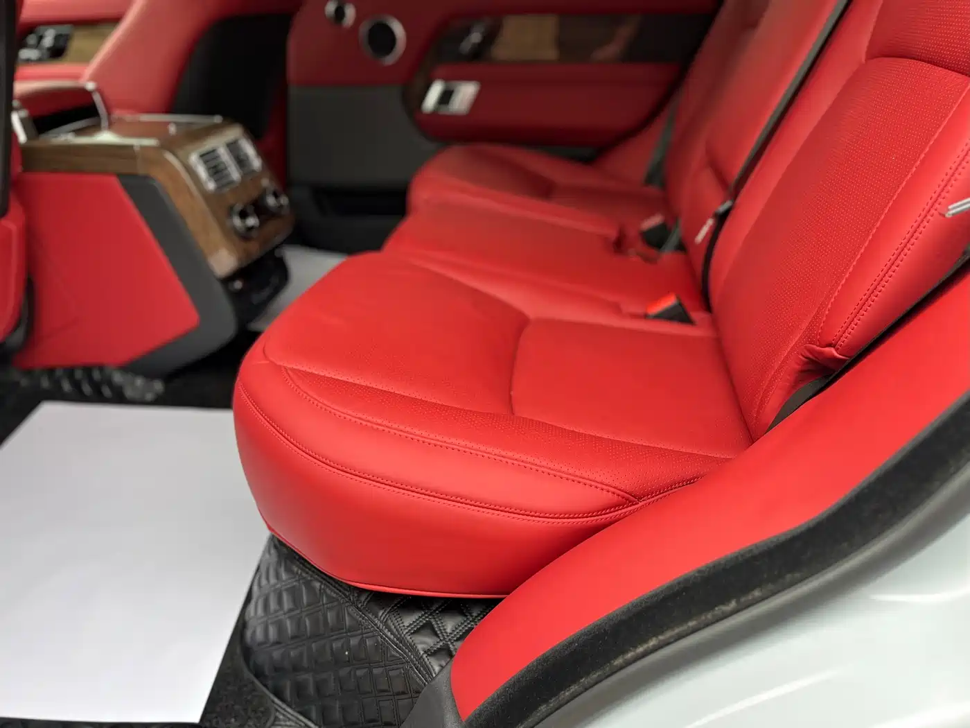 Land Rover Range Rover 2019 3.0 SC V6 Heritage Extended Edition фото 18