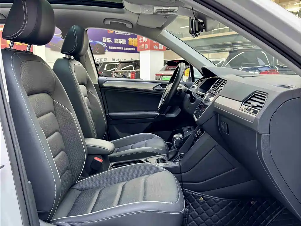 VOLKSWAGEN TIGUAN L NEW ENERGY