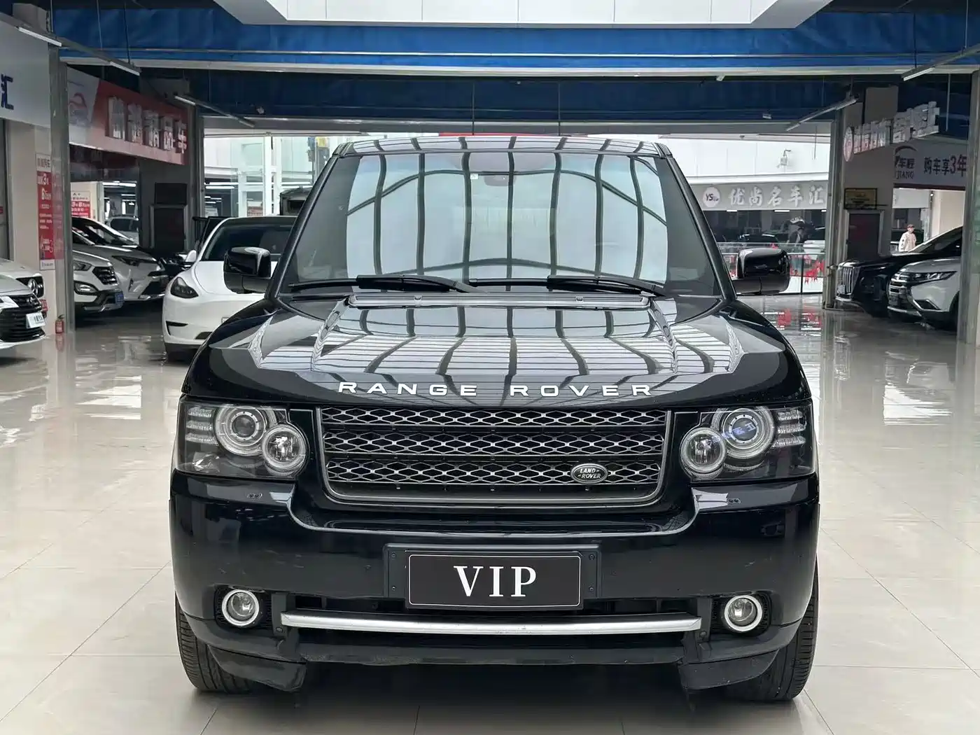 Land Rover Range Rover 2011 5.0 SC V8 фото 2