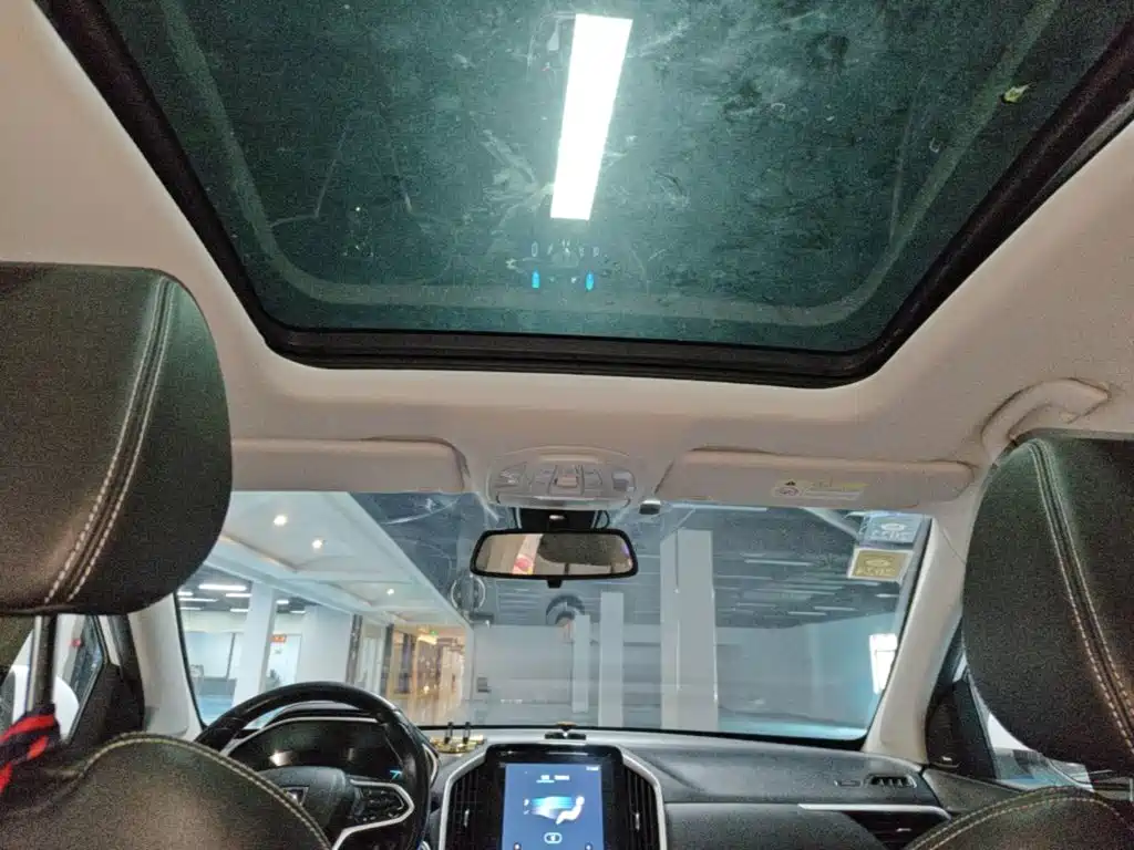 Baojun 530 2020 2021 Global Vehicle Anniversary Edition 1.5T CVT Premium Connected 7-seater