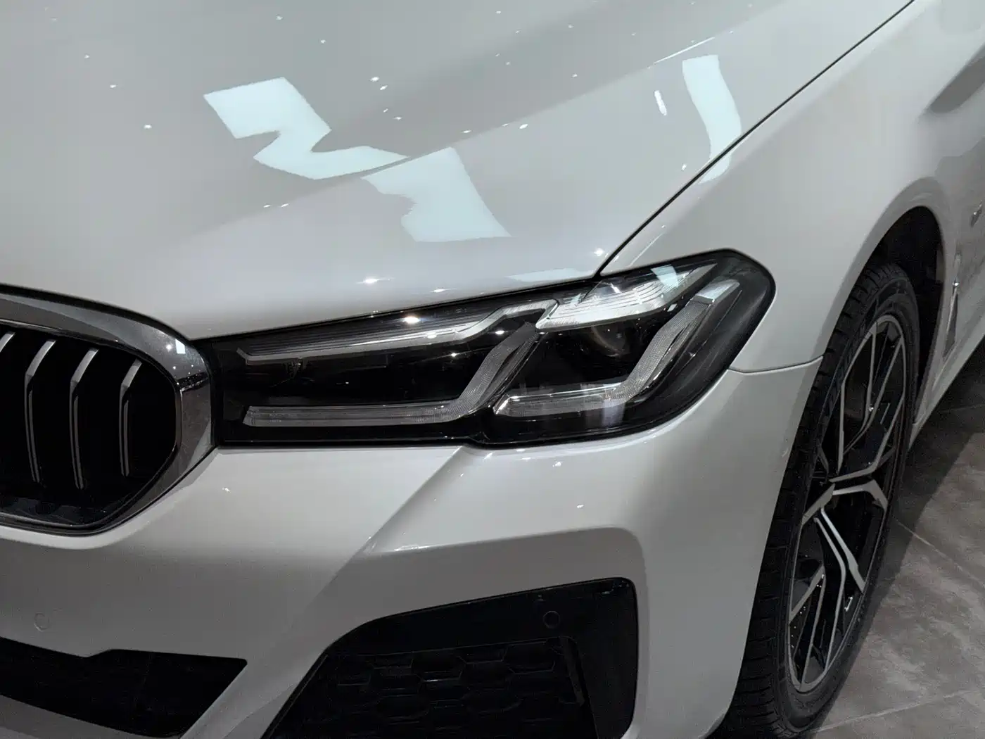 BMW 5 Series 2022 Model Third Facelift 530Li Premium M Sport Package фото 27