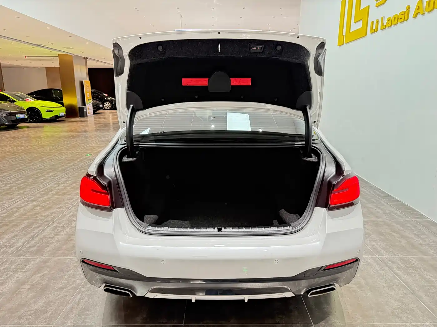 BMW 5 Series 2022 Model Third Facelift 530Li Premium M Sport Package фото 32