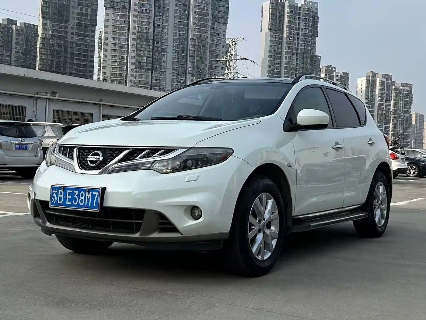 Photo 1 - Nissan Murano
