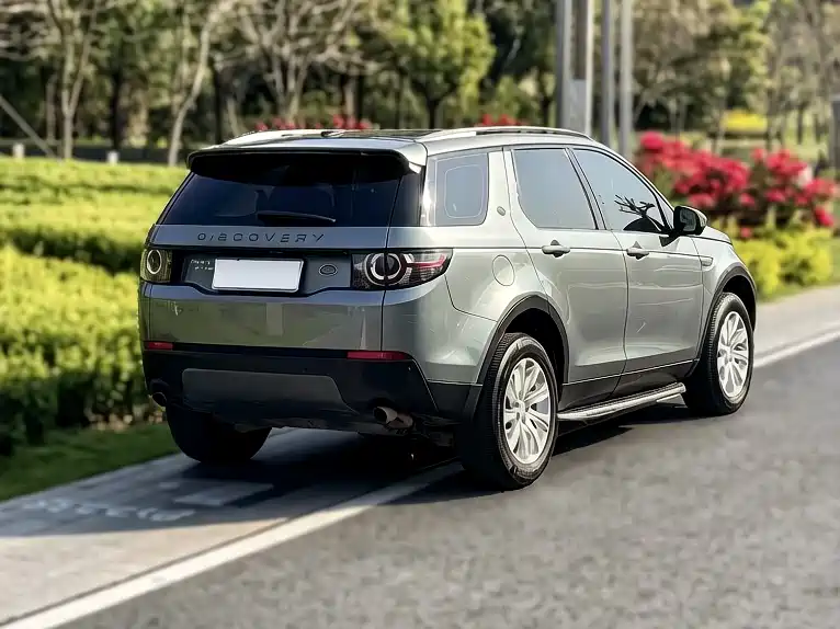 Land Rover Discovery Sport 2016 2.0T SE фото 4