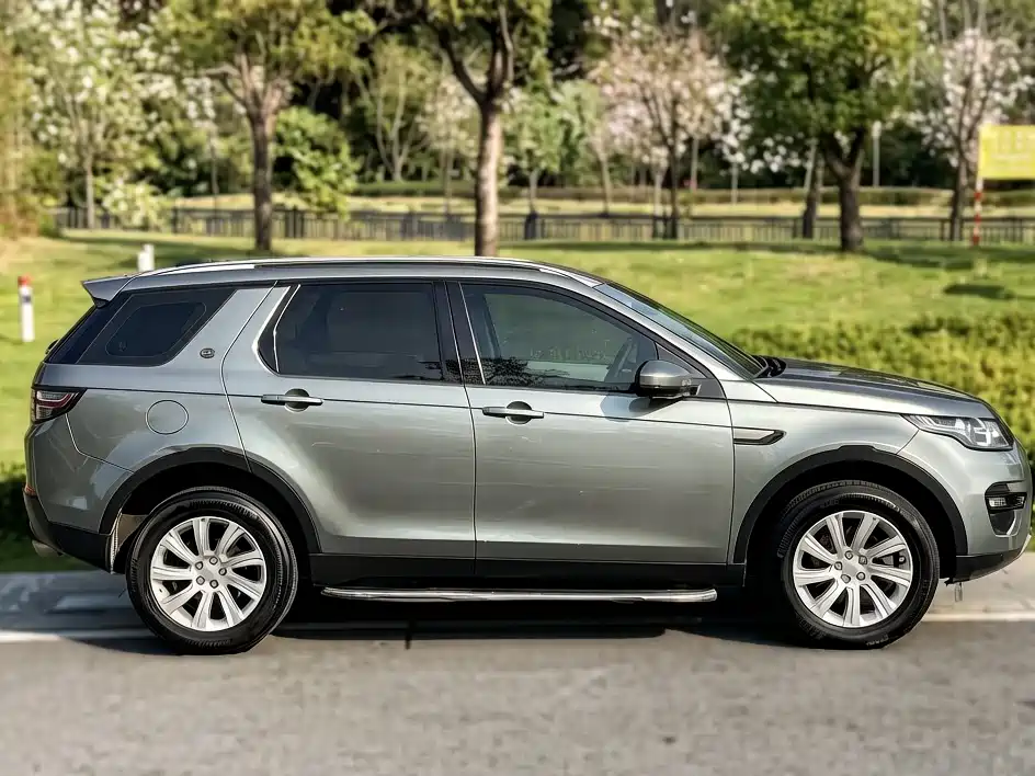 Land Rover Discovery Sport 2016 2.0T SE фото 7