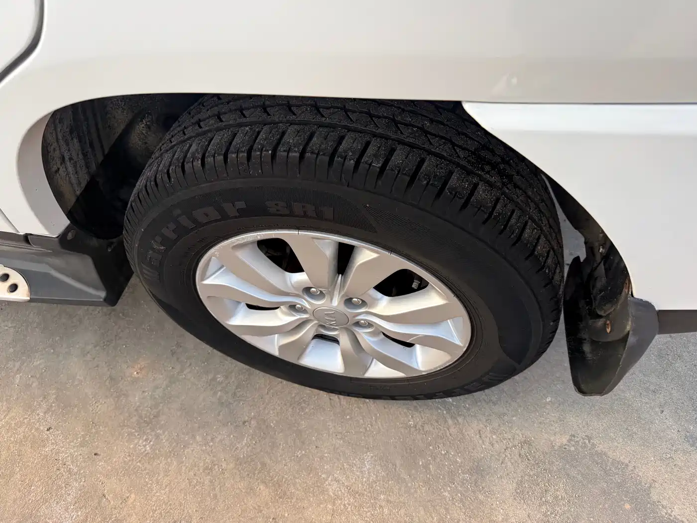 Kia Sportage 2013 2.0L Automatic 2WD GL фото 14