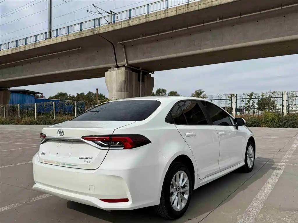 Toyota Corolla 2021 1.2T S-CVT Elite Edition фото 5