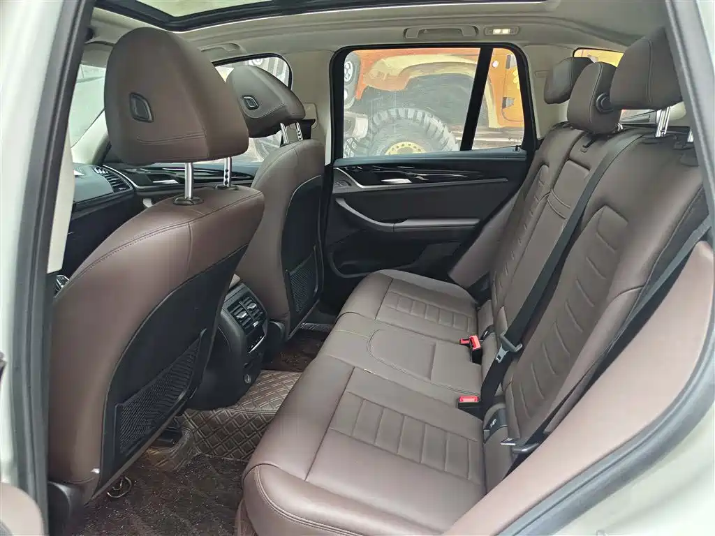 BMW X3 2018 xDrive25i Luxury Package China VI фото 11