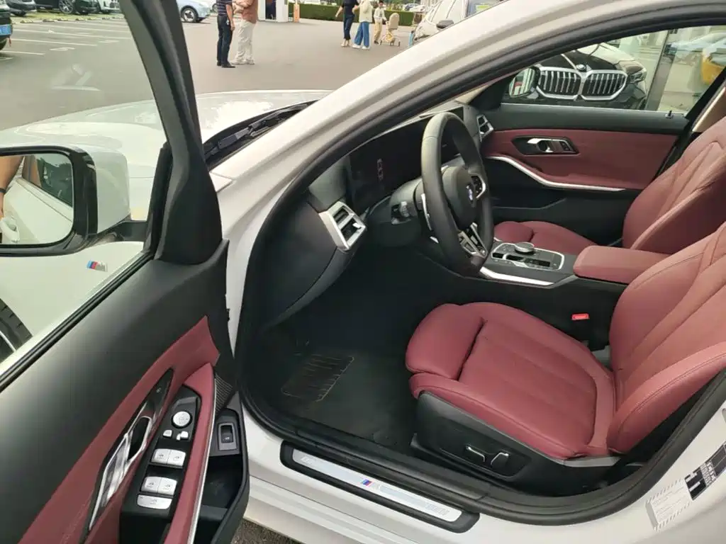 BMW 3 Series 2026 2025 325Li M Sport Package