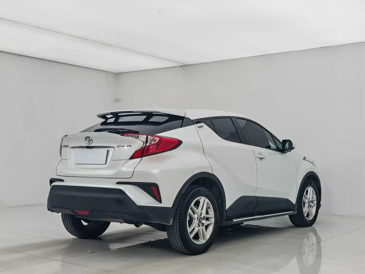 Toyota C-HR 2021 2.0L Comfort Edition фото 7