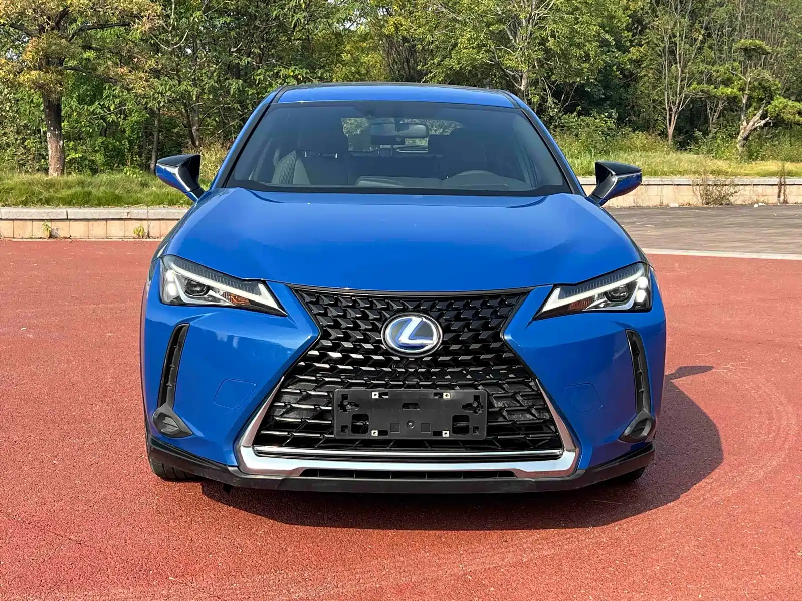 Photo 2 - Lexus UX