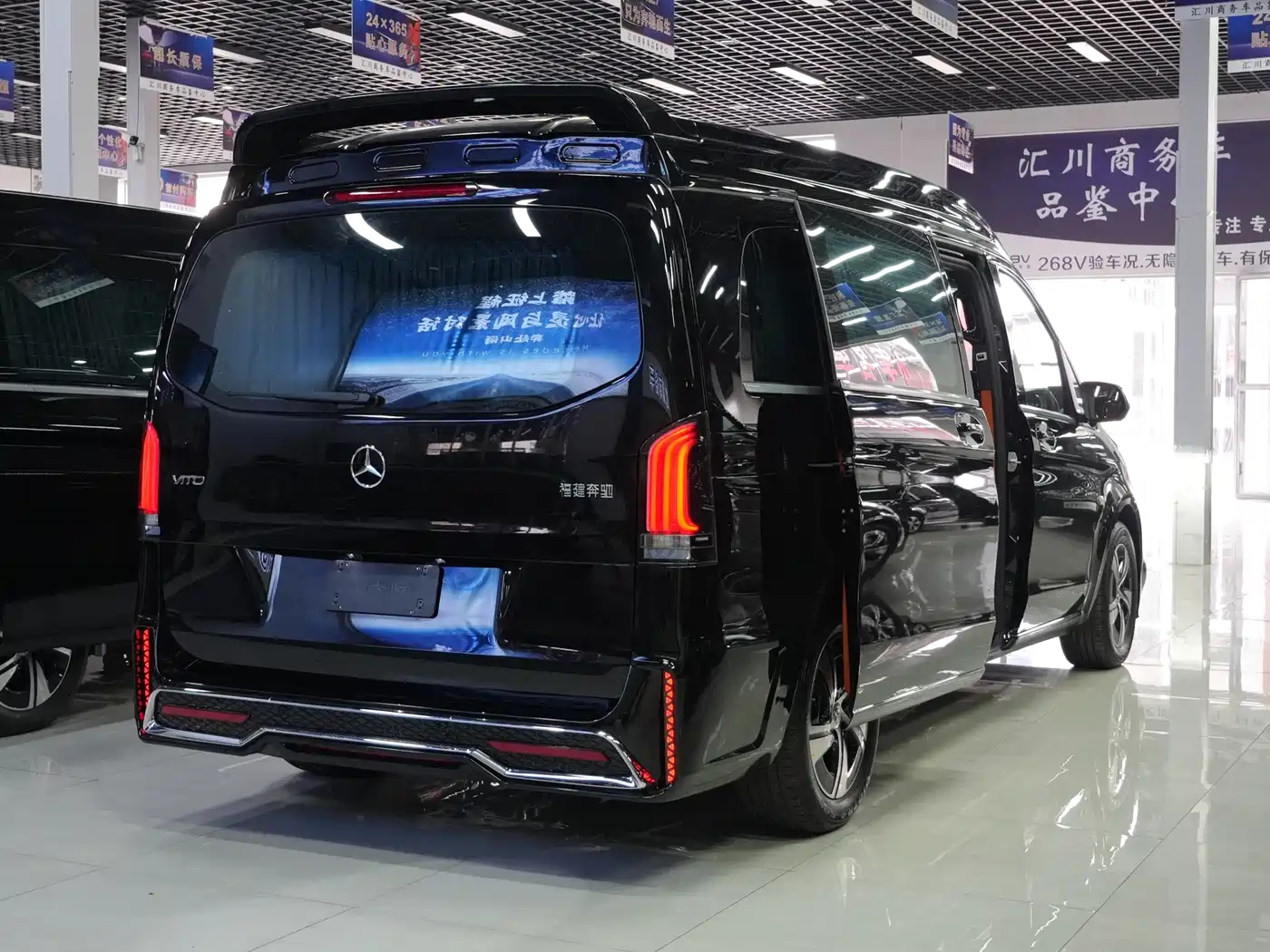 Mercedes-Benz Vito 2024 2.0T Business 7-Seater фото 18