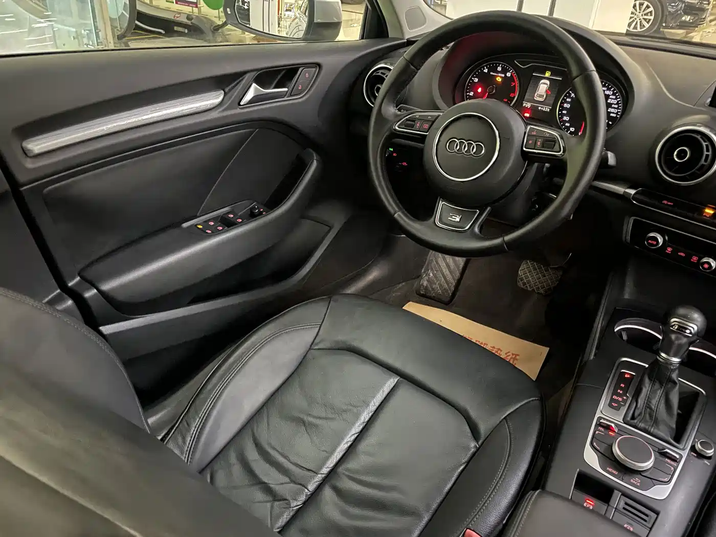 Audi A3 2015 Sportback 40 TFSI Automatic Comfort фото 10
