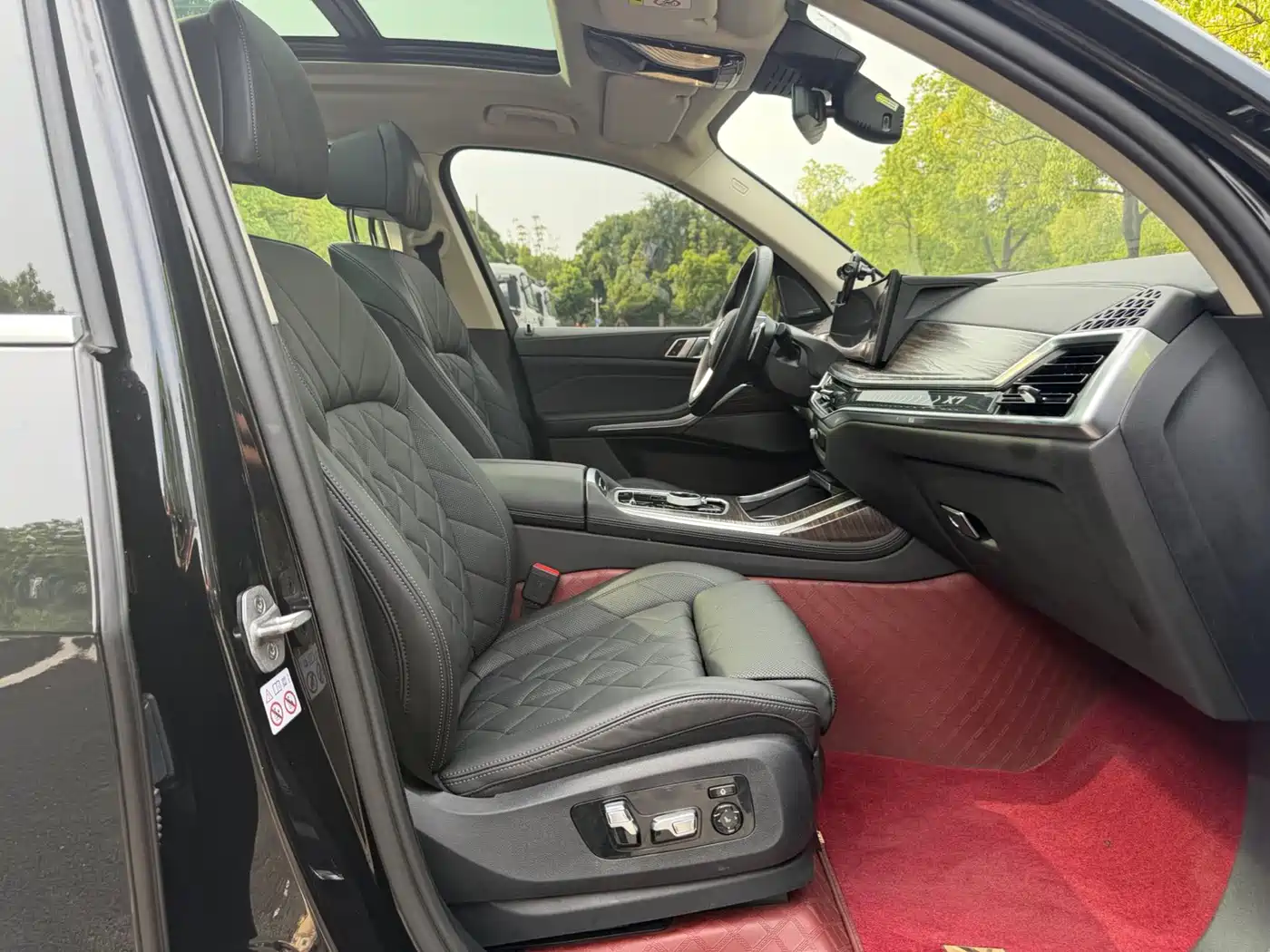 BMW X7 2024 2023 xDrive40i Leading Luxury Package
