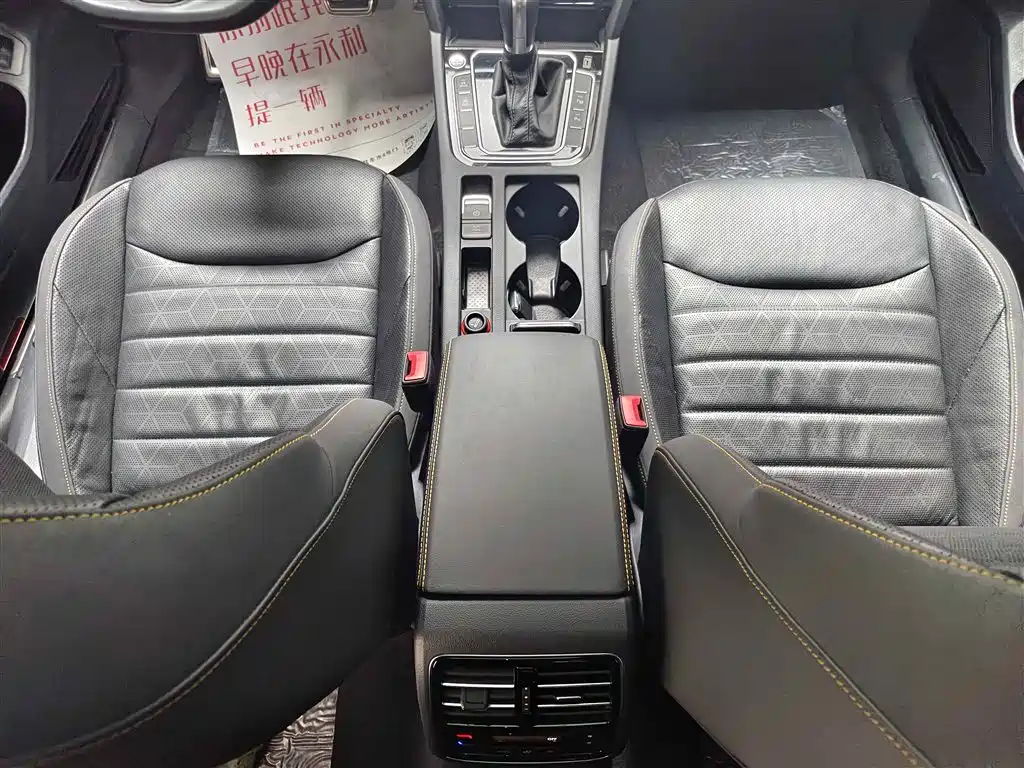 Volkswagen FAW-Volkswagen CC 2024 380TSI Eye-catching Edition фото 15