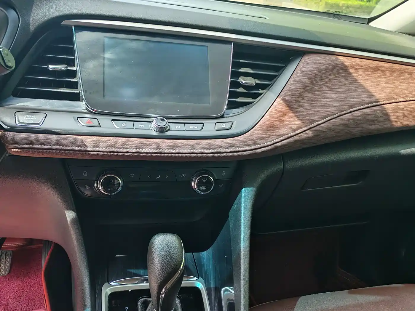 Buick GL6 2018 18T 6-Seater Luxury фото 9