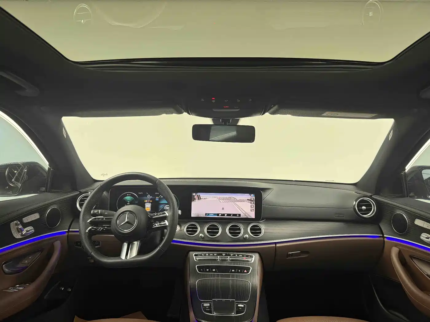 Mercedes-Benz E-Class New Energy 2023 E 350 e L Plug-in Hybrid Sport Sedan фото 20
