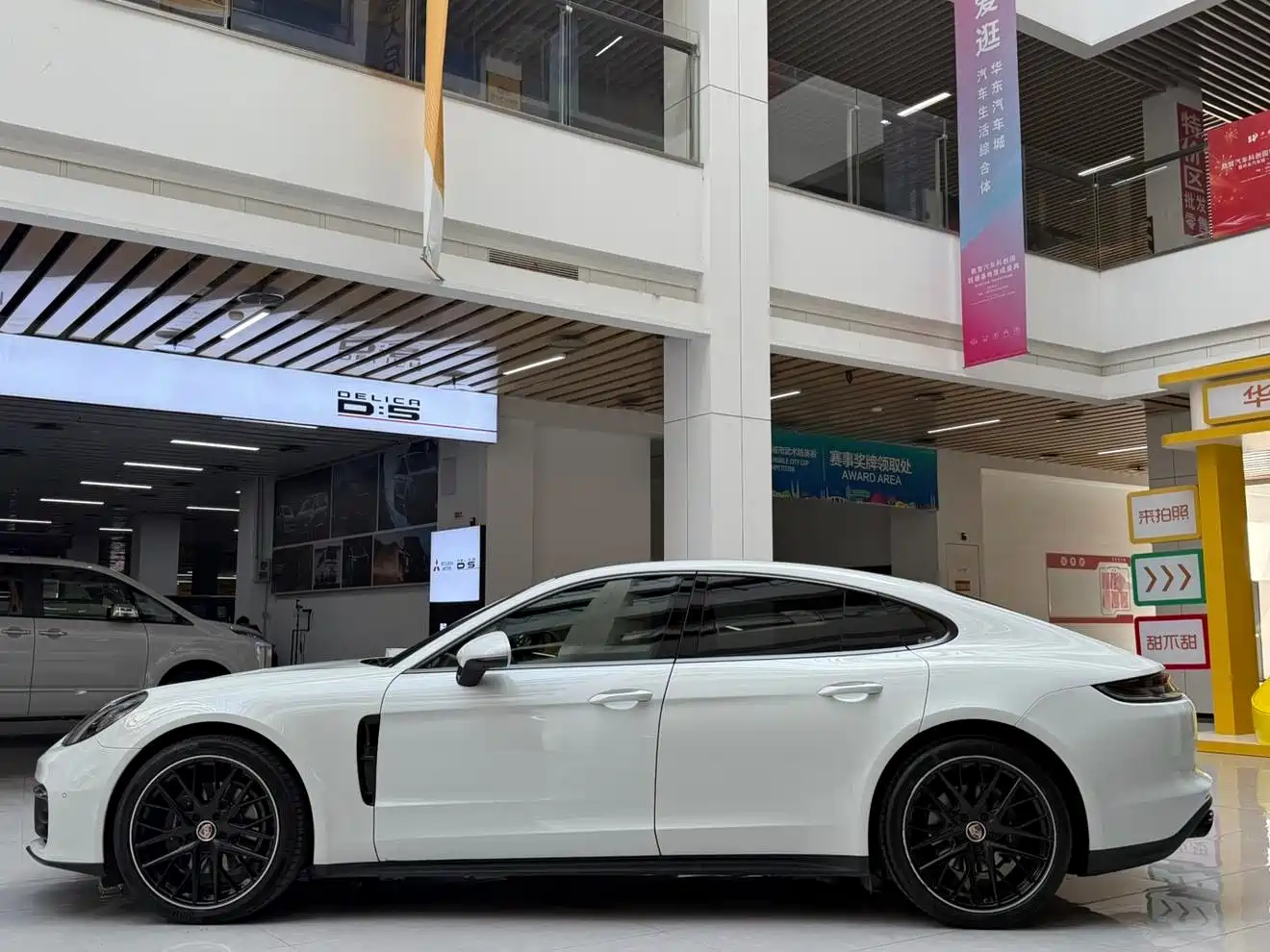 Porsche Panamera 2022 Panamera 2.9T фото 8