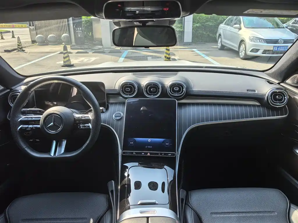 Mercedes-Benz C-Class 2024 C 260 L Sport фото 10