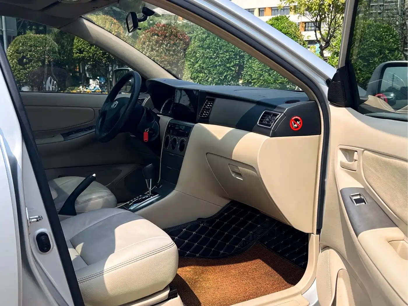 Toyota Corolla 2013 1.6L Automatic Excellence Edition фото 8