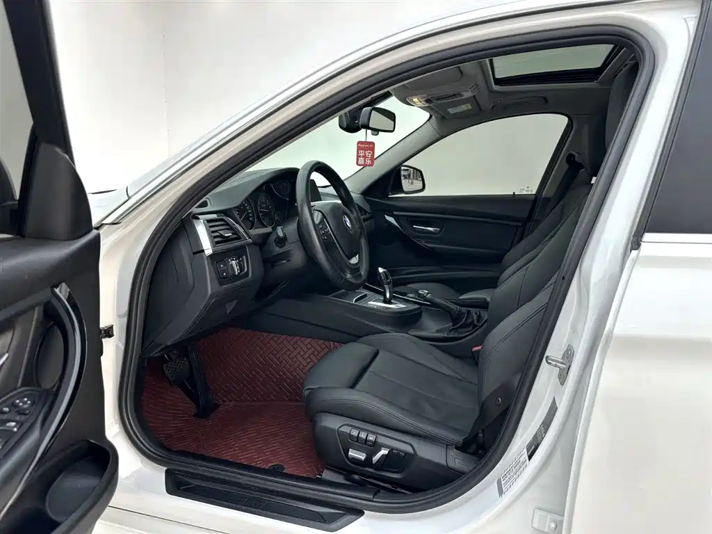 BMW 3 Series 2018 320Li Fashion Style фото 13