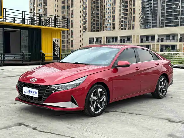 Hyundai Elantra 1.5L CVT LUX, Премиум