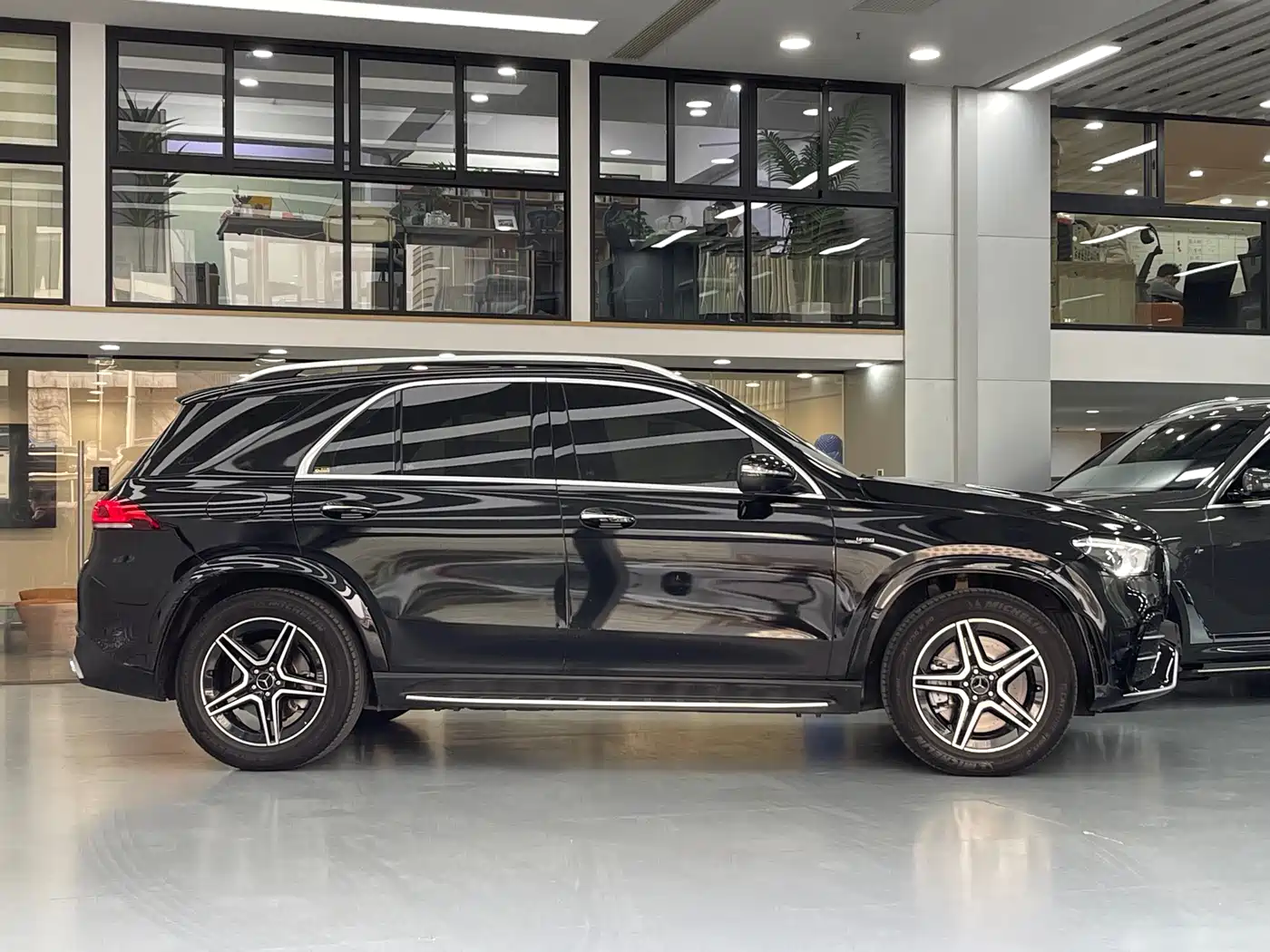 Mercedes-Benz GLE AMG 2020 AMG GLE 53 4MATIC+ фото 4