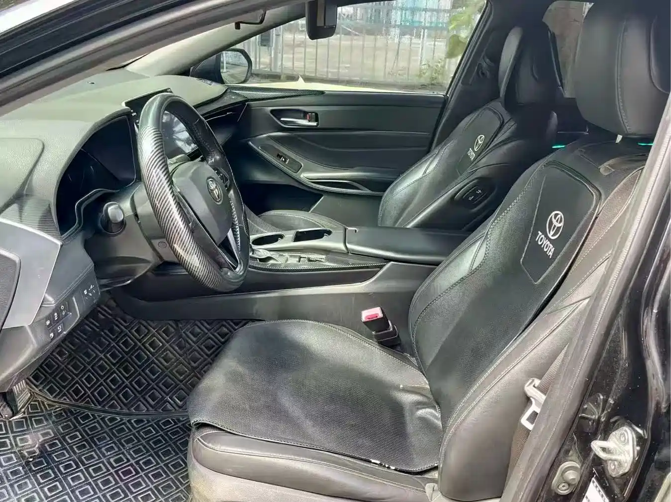 Фото 3 - Toyota Avalon