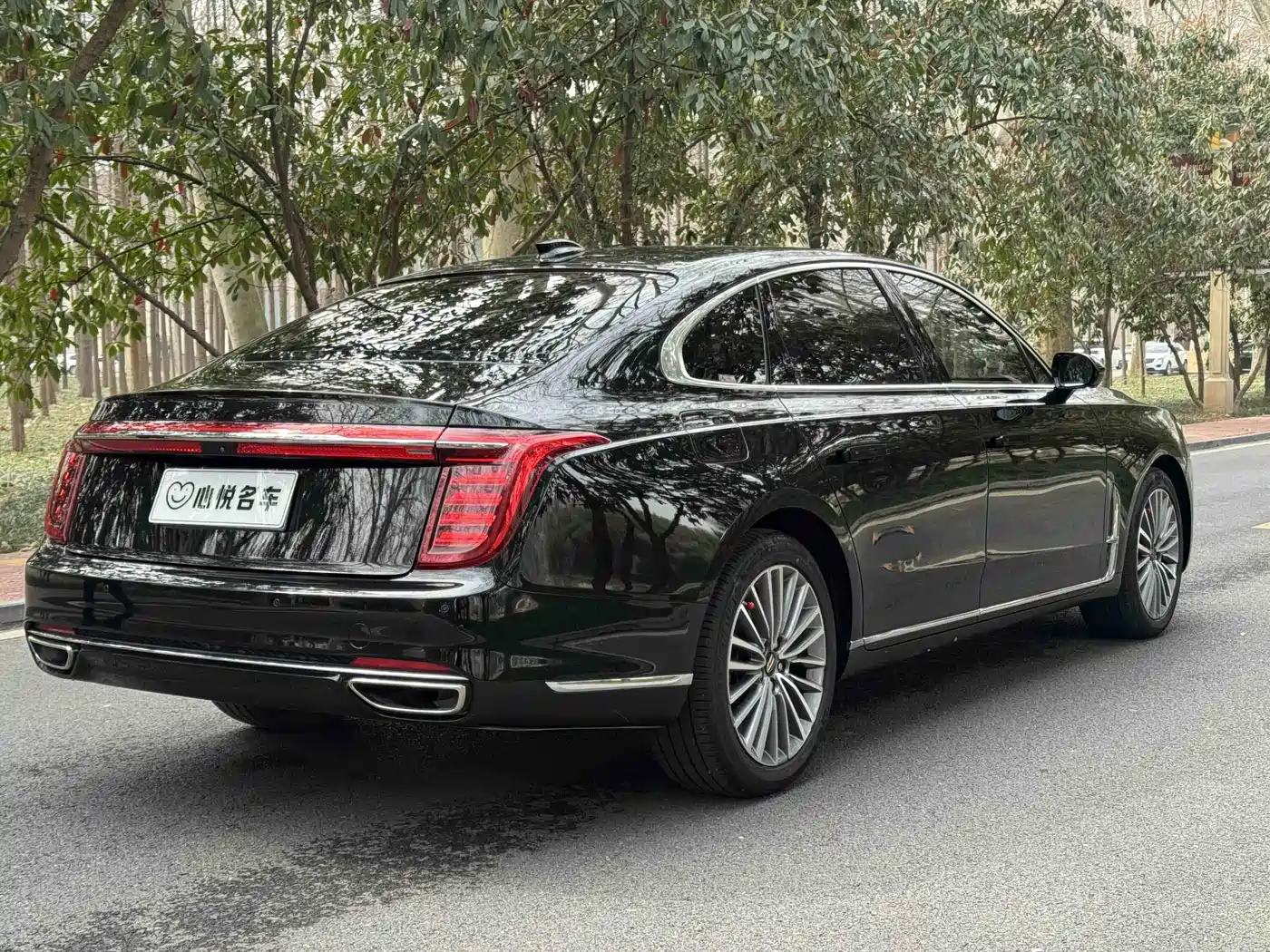  HONGQI H9