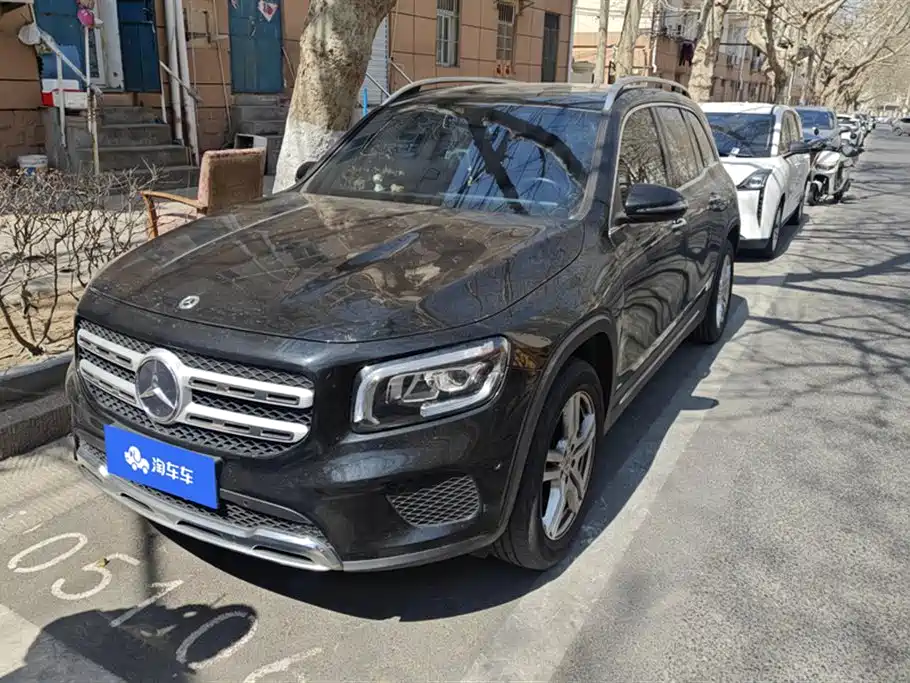 MERCEDES-BENZ GLB