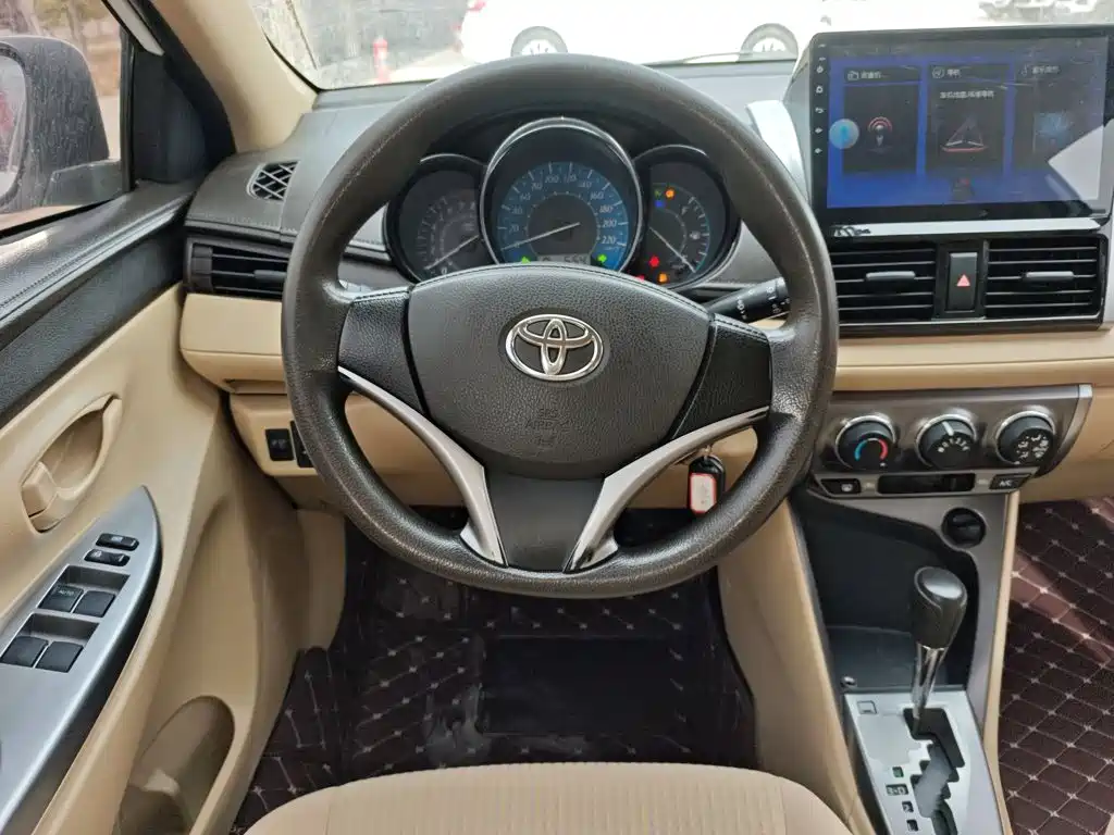 Toyota YARiS L Zhi Xuan 2014 2014 1.5G Automatic Dynamic Edition