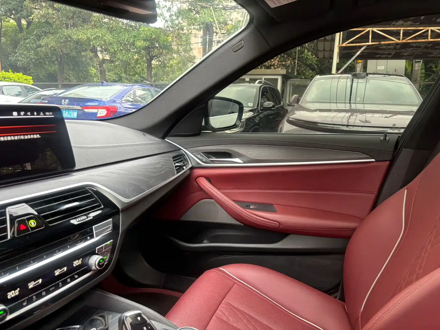 BMW 5 Series 2021 530Li Leading M Sport Package фото 25