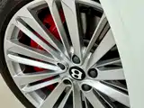 Фото 3 - Bentley Continental Plug-in Hybrid