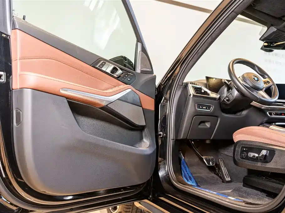 BMW X7 2023 xDrive40i Exclusive M Sport Package фото 7