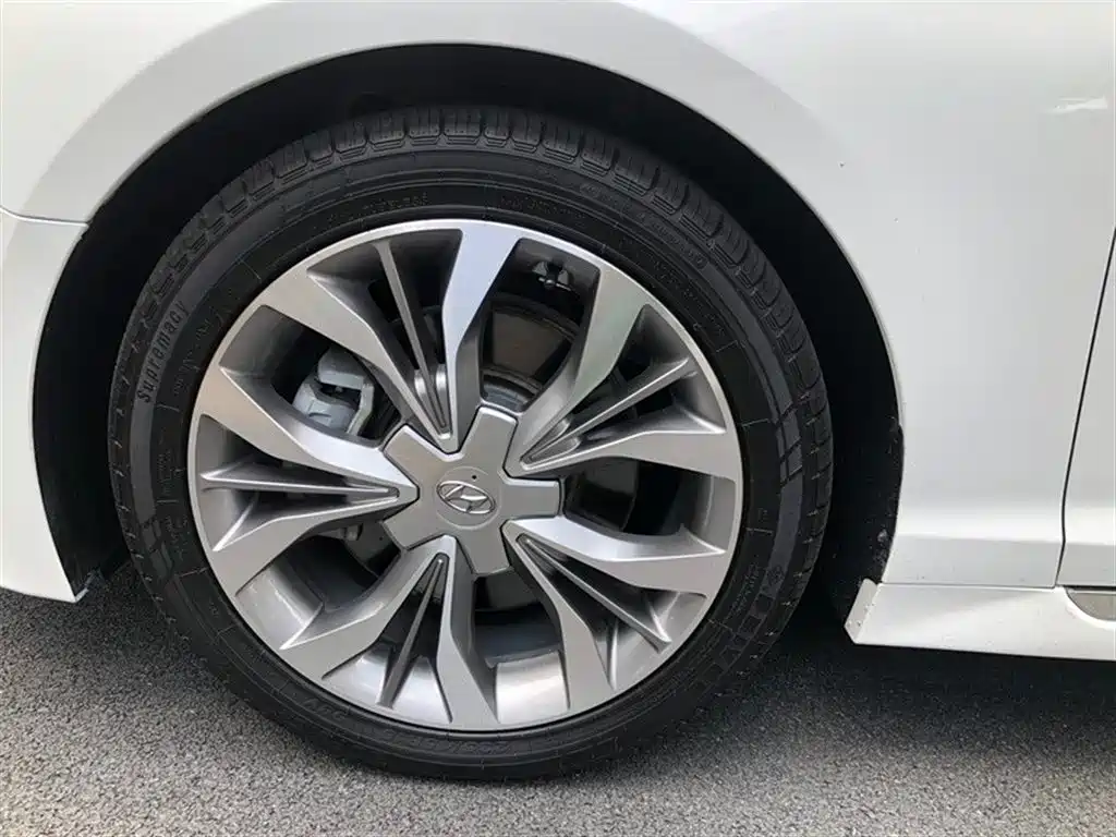 Hyundai Sonata 2015 1.6T GLX Leading фото 15