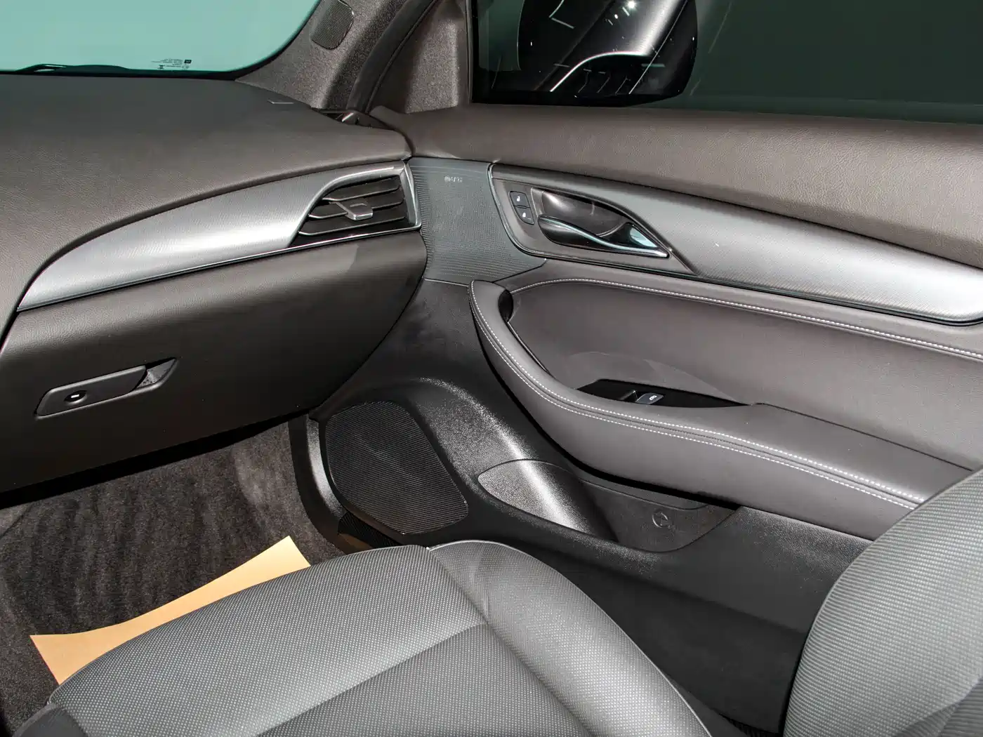 Cadillac CT5 2024 28T Luxury Model Pro фото 20